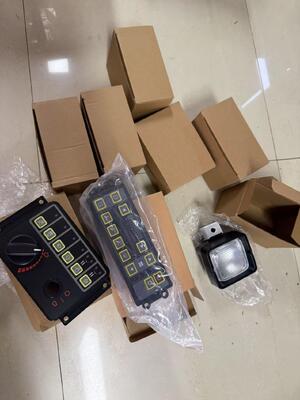 R210LC-7 एसी पैनल थ्रॉटल स्विच वर्क लैंप